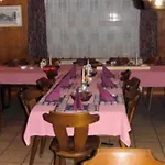 Hotel Alpenrose 2*