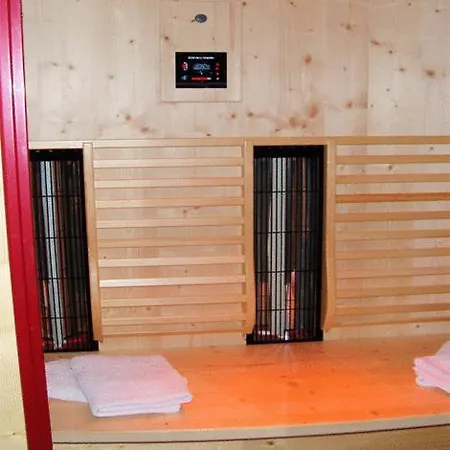 Otel Alpenrose 2*