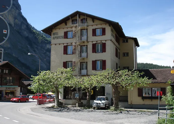 Hotel Alpenrose 2*