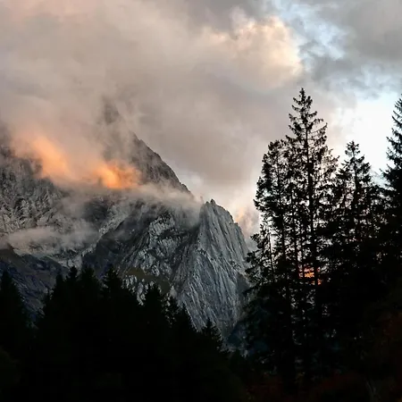 Szálloda Alpenrose 2*