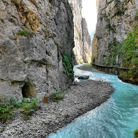Отель Alpenrose