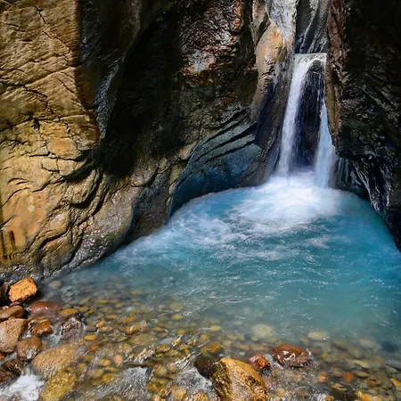 Szálloda Alpenrose 2*